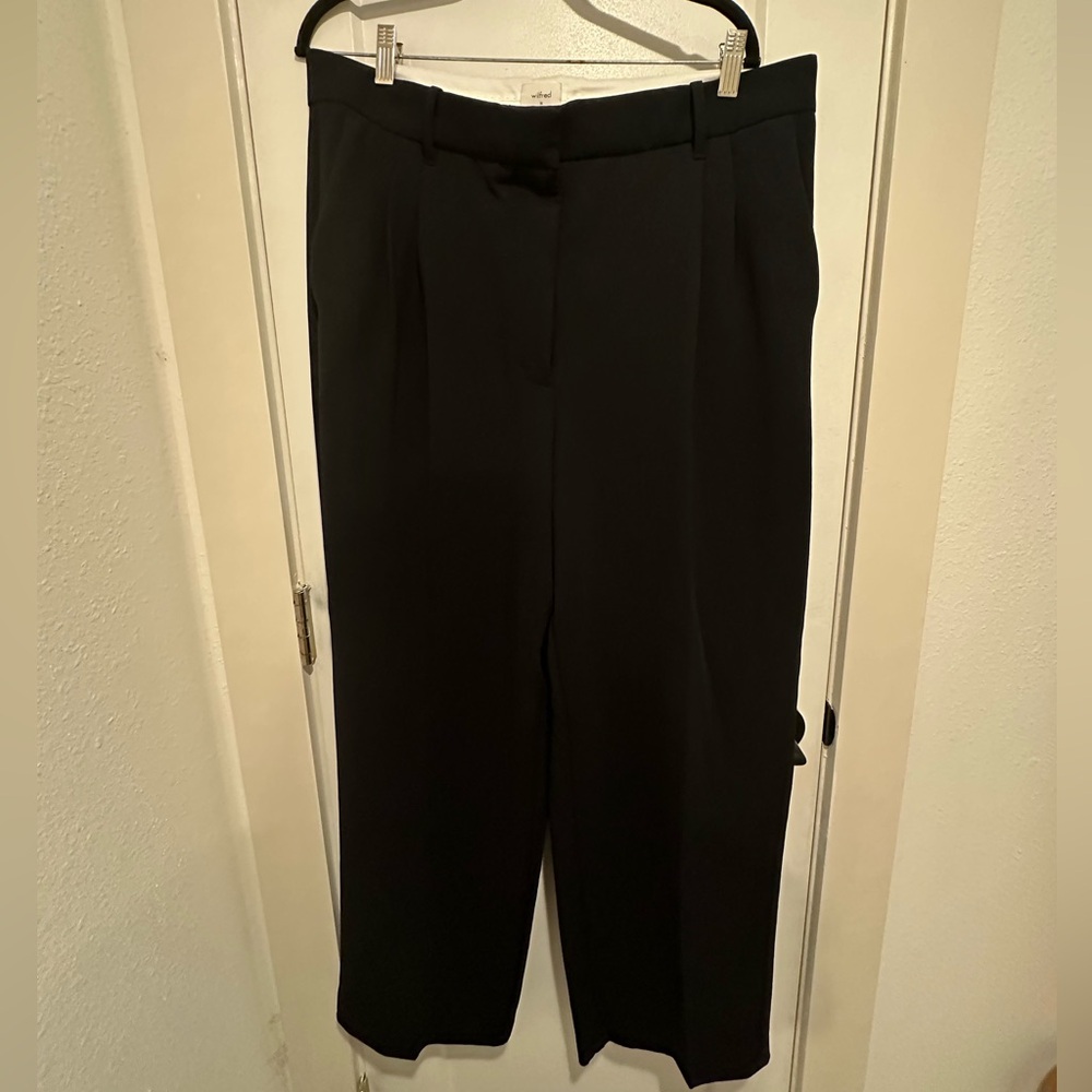 Aritzia effortless pant